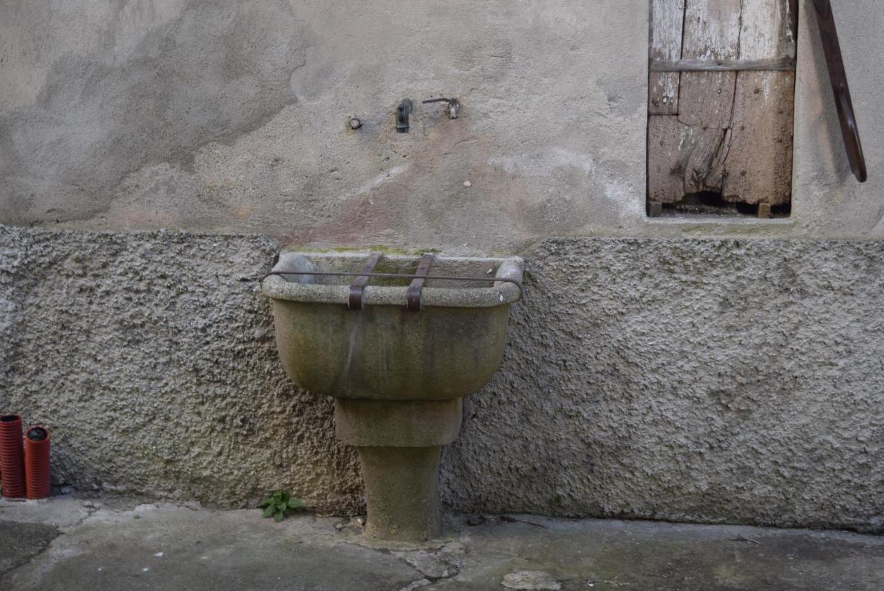 Ferienwohnung Al Borghetto Montegrino Valtravaglia Exterior foto